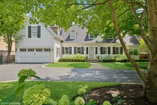 615 Ridge Rd, Kenilworth, IL 60043 - Photo 1