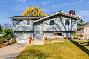 1914 Capital Ct, Schaumburg, IL 60193 - Photo 1