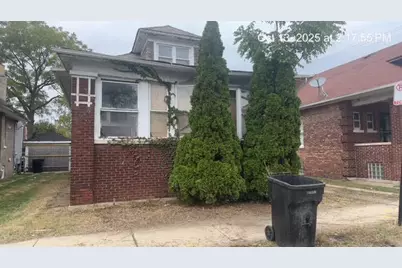 2520 E 72nd Place, Chicago, IL 60649 - Photo 1