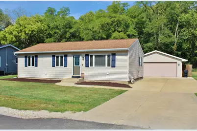 1226 Retz Drive, Ottawa, IL 61350 - Photo 1