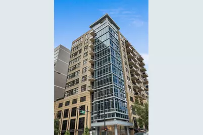 101 W Superior Street #906, Chicago, IL 60654 - Photo 1