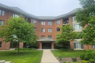 875 E 22nd St, Lombard, IL 60148 - Photo 1