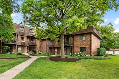 1520 S Fairfield Avenue #32C, Lombard, IL 60148 - Photo 1