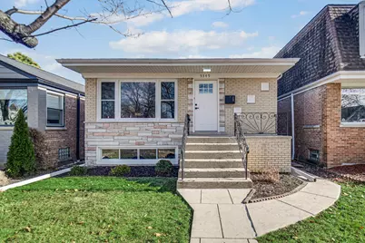 5349 N Meade Avenue, Chicago, IL 60630 - Photo 1