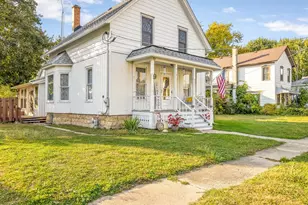 310 N 5th St, Capron, IL 61012 - Photo 1