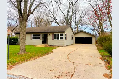23922 S Cretewood Lane, Crete, IL 60417 - Photo 1