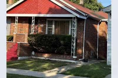 10205 S Yale Avenue, Chicago, IL 60628 - Photo 1