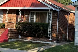 10205 S Yale Ave, Chicago, IL 60628 - Photo 1