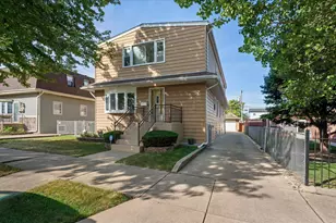1630 N 15th Ave, Melrose Park, IL 60160 - Photo 1
