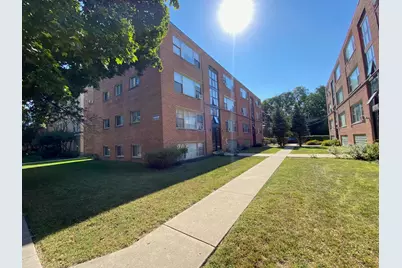2241 W Farwell Avenue #2D, Chicago, IL 60645 - Photo 1