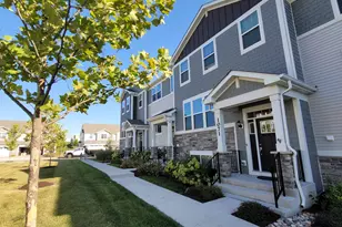 1071 Moraine Dr, South Elgin, IL 60177 - Photo 1