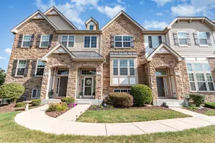 247 Bennett Dr, Carol Stream, IL 60188 - Photo 1