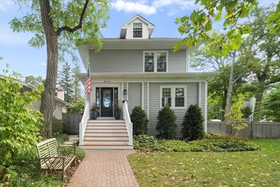 829 Greenwood Avenue, Glencoe, IL 60022 - Photo 1