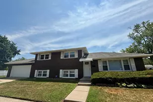 14101 S Saginaw Ave, Burnham, IL 60633 - Photo 1