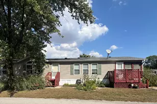 28 Doral St, Minooka, IL 60447 - Photo 1