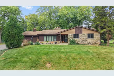 2630 Vale Court, Downers Grove, IL 60516 - Photo 1