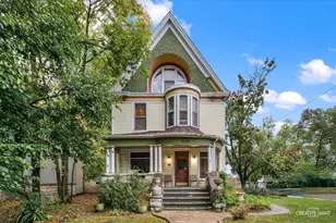 230 Comstock St, Joliet, IL 60436 - Photo 1