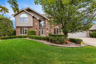 9118 Glenshire St, Tinley Park, IL 60487 - Photo 1