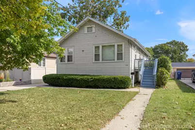 727 S Oakland Avenue, Villa Park, IL 60181 - Photo 1