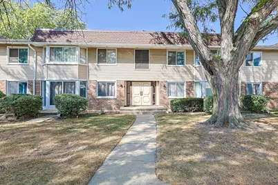 3008 Roberts Drive #5, Woodridge, IL 60517 - Photo 1