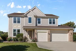 676 Quincy Ct, Carol Stream, IL 60188 - Photo 1