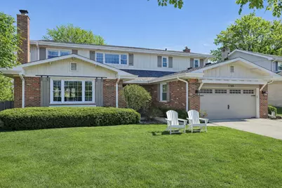 1285 Warwick Court, Deerfield, IL 60015 - Photo 1