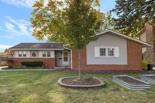 619 Oakton St, Elk Grove Village, IL 60007 - Photo 1