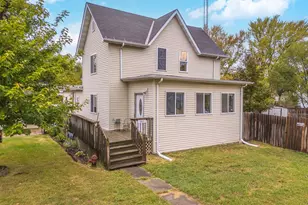 301 N Wolf St, Odell, IL 60460 - Photo 1