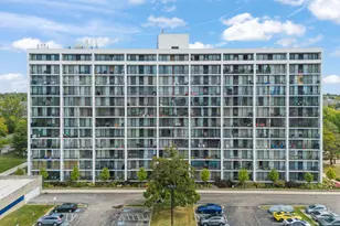 2005 S Finley Rd, Lombard, IL 60148 - Photo 1