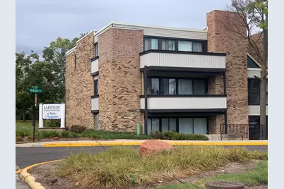 1813 Hemlock Place #107, Schaumburg, IL 60173 - Photo 1