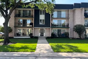 5621 W 104th St, Oak Lawn, IL 60453 - Photo 1