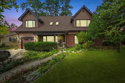 836 Bonita Avenue, Elk Grove Village, IL 60007 - Photo 1
