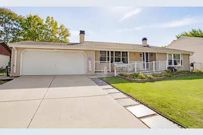 535 Estate Drive, Buffalo Grove, IL 60089 - Photo 1