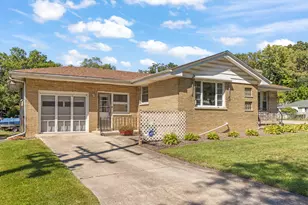 900 Meadow Ave, Rockdale, IL 60436 - Photo 1