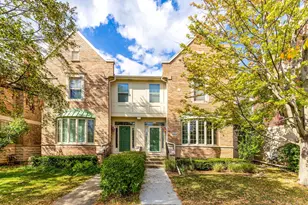 2554 W Lake Ave, Glenview, IL 60026 - Photo 1