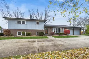 [Address not provided], Libertyville, IL 60045 - Photo 1