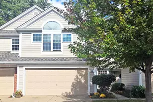 126 Woodstone Dr, Buffalo Grove, IL 60089 - Photo 1