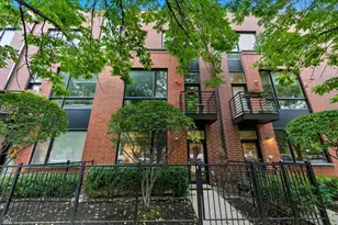 2254 W Wolfram St, Chicago, IL 60618 - Photo 1
