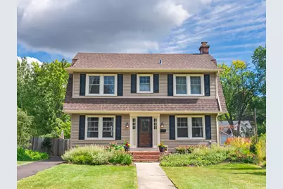 146 Le Grande Boulevard, Aurora, IL 60506 - Photo 1