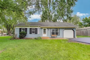 3207 Sunrise View St, McHenry, IL 60050 - Photo 1