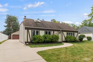 34 Pembrooke Rd, Montgomery, IL 60538 - Photo 1