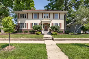 650 Park St, Elgin, IL 60120 - Photo 1