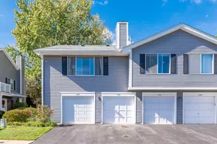 1342 Barclay Ln, Deerfield, IL 60015 - Photo 1