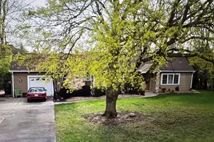 5559 Wolf Rd, La Grange Highlands, IL 60525 - Photo 1