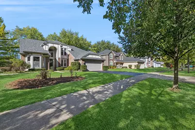 62 S Fiore Parkway, Vernon Hills, IL 60061 - Photo 1