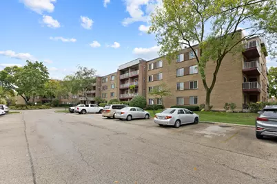 945 E Kenilworth Avenue #312, Palatine, IL 60074 - Photo 1