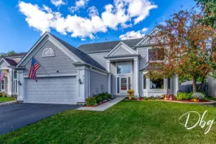 252 Carters Grove Ct, Grayslake, IL 60030 - Photo 1