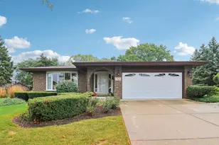 13411 Westgate Ct, Orland Park, IL 60462 - Photo 1