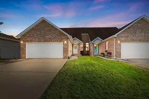 1403 Coral Bell Dr, Joliet, IL 60435 - Photo 1