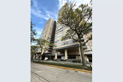 6301 N Sheridan Road #19V, Chicago, IL 60660 - Photo 1